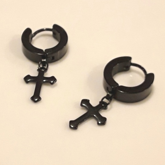 NEW Huggie Hoop Cathedral Cross Earrings - Picture 5 of 8
